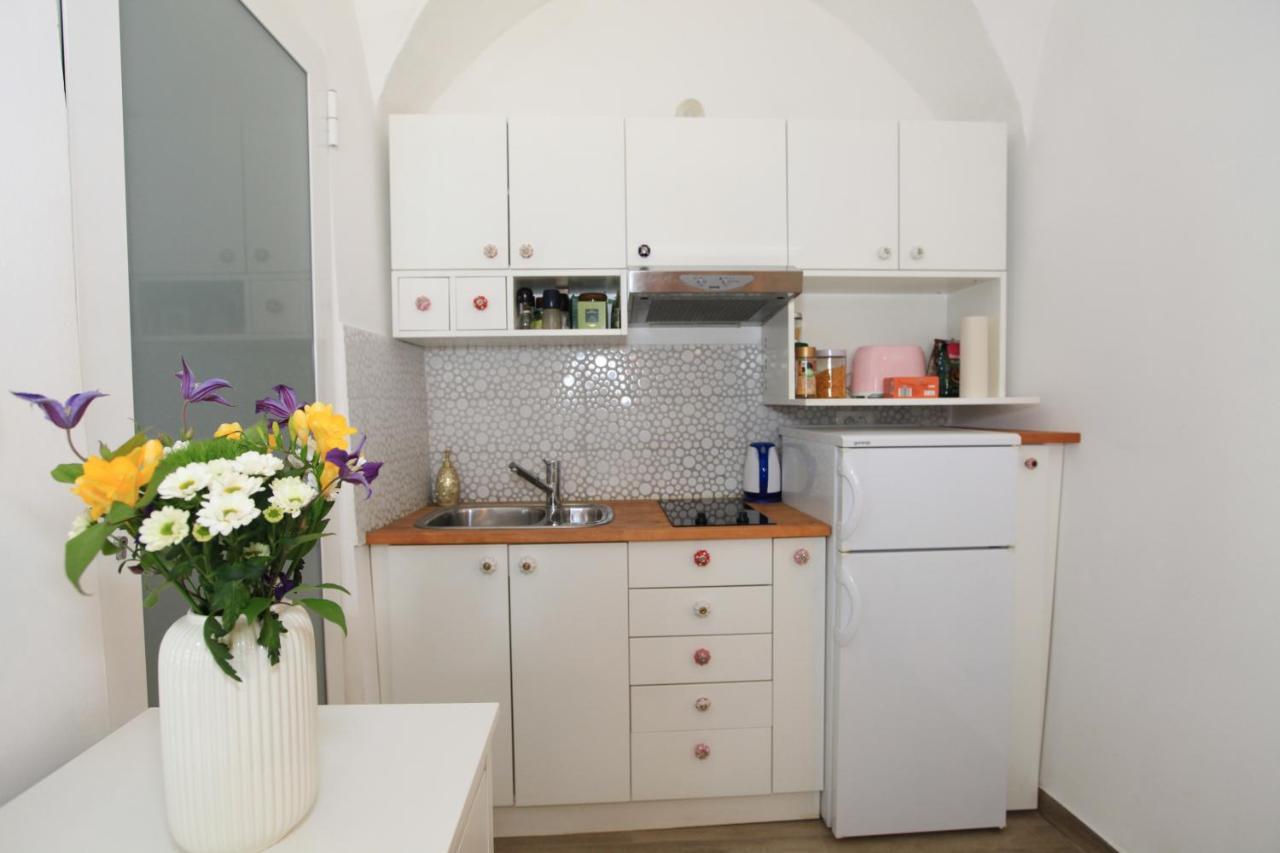 Apartment In The Heart Of Любляна Экстерьер фото